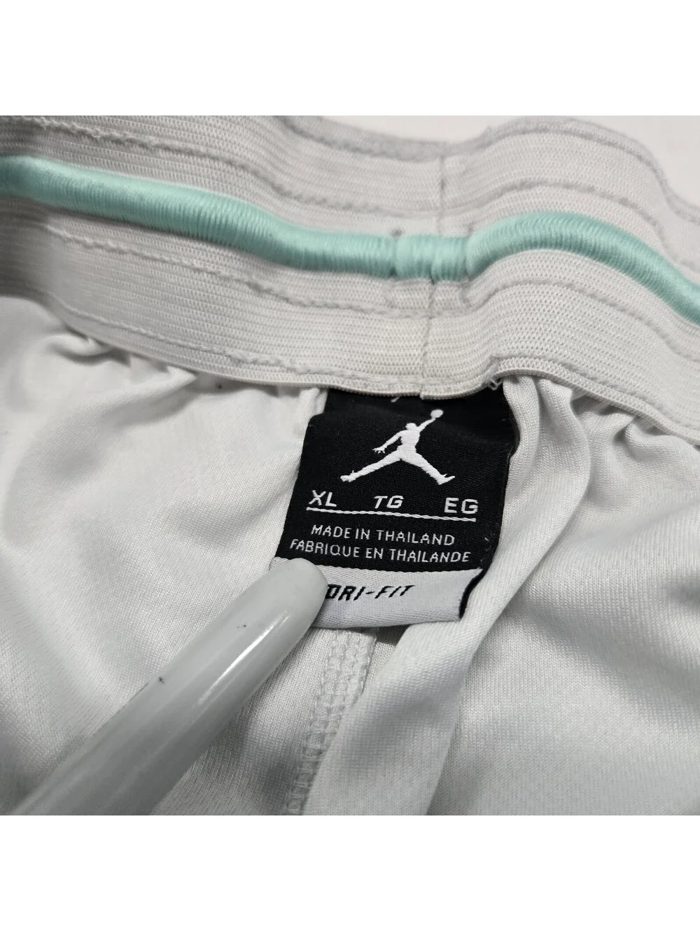 Sz XL Air Jordan Retro 11 XI Dri Fit White Emerald Basketball Shorts A08950-101